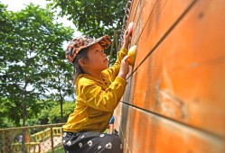 媒体聚焦，14岁女孩拓展营遭体罚不幸离世事件深度剖析