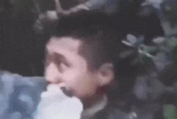 近日曝光！被印军包围，两名落单解放军嘴咬手雷，誓死不当俘虏
