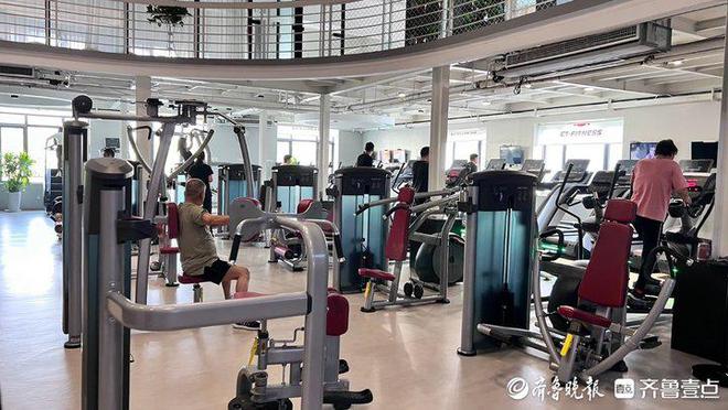 老年人去健身房游泳馆被拒？媒体：银发消费不应有“年龄歧视”