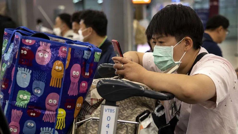 服务消费在当前宏观经济形势下有四方面重要性｜宏观晚6点