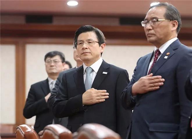 李在明首次主持国务会议遇冷场，挑战与转机