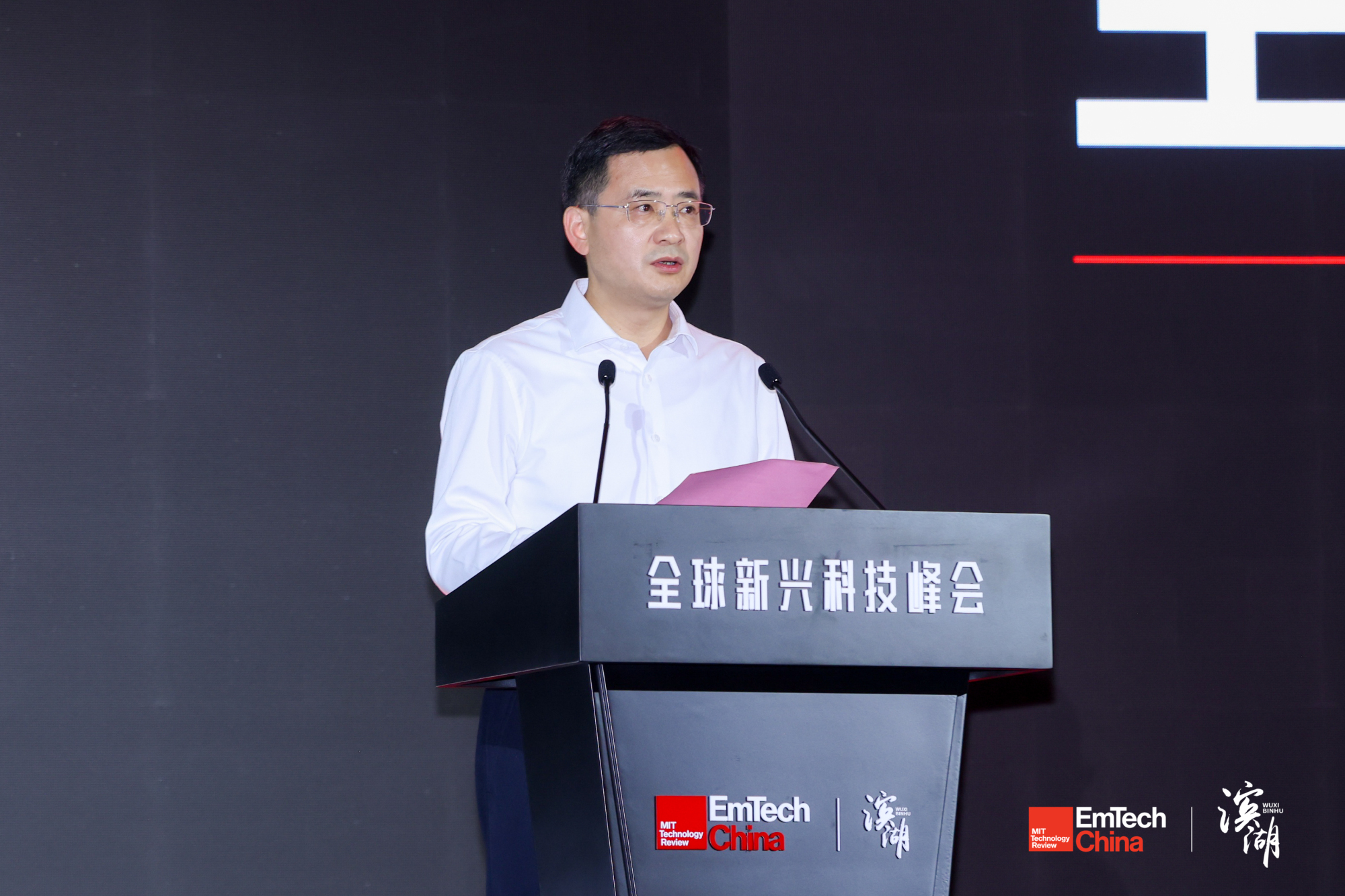无锡滨湖区委书记孙海东跨市调任南京栖霞区委书记